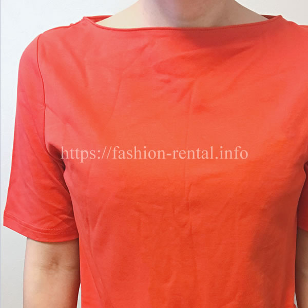 赤のサイドボタンTシャツ（Mサイズ）